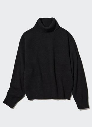 Гольф из овечьей шерсти uniqlo