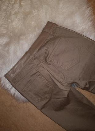 Классные бежевые брюки с вставками кожзам3 фото
