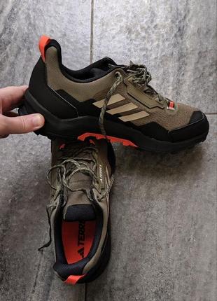 Треккинговые кроссовки adidas terrex