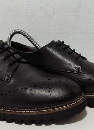 Туфлі броги ecco bally clarks 40р