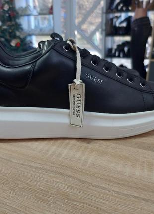 Кросівки guess