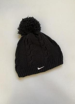 Женская шапка nike
