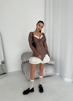 Провокационное и невероятно круто сидячее по фигуре платье из эко кожи