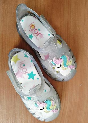 Босоніжки для дівчинки 5