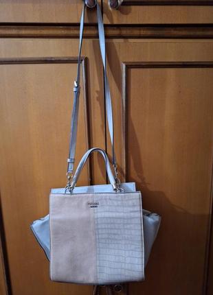 Сумка  ,,guess,,