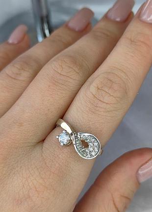 Стильная серебряная кольца с золотой пластиной