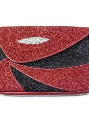 Сумка-клатч из кожи ската.материал: натуральная кожа ската цвет: бордово-черный