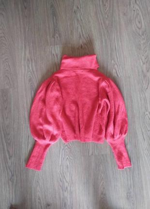 Стильний жіночий светр