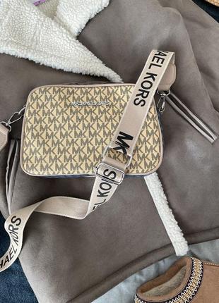 Сумочка michael kors the snapshot bag beige