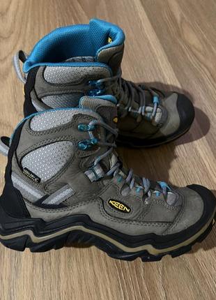 Ботинки keen