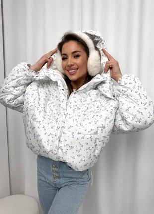 Куртка женская белая короткая с капюшоном теплая осенняя весенняя зимняя