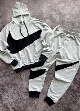 Спортивний костюм nike