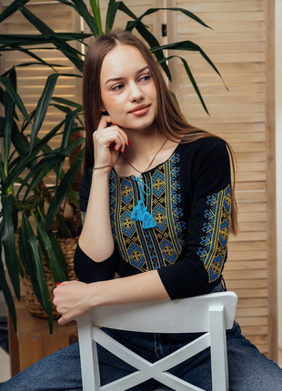 Вышиванка женская, вышитая трикотажная рубашка, вышиванка рукав 3/4