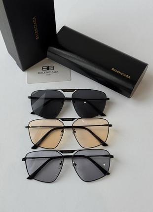 Трендовые солнцезащитные очки