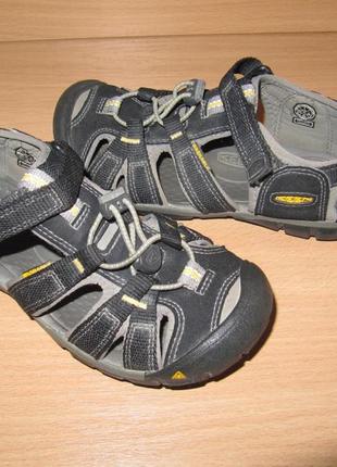 Спортивные сандалии босоножки keen кин с закрытым носком