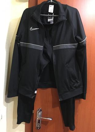 Спортивний костюм nike фабричний