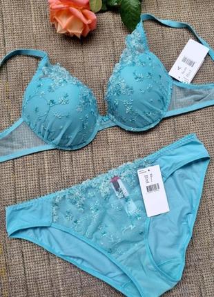 Кружевной комплект белья на большую грудь passionata by chantelle 70d/xs