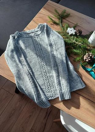 Светр від guess