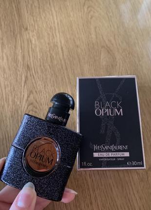 Black opium yves saint laurent