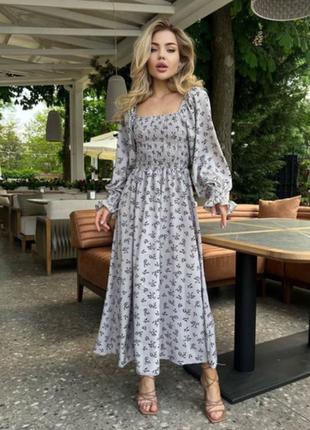 Платье на резинке