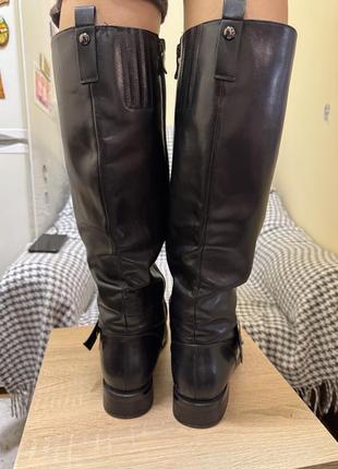 Кожаные сапоги