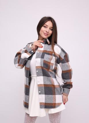 Сорочка в клітинку