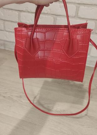 Красная мини-сумочка. 5