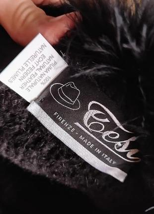 Шапка из страусиных перьев "я