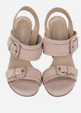 Женские босоножки на каблуке braska кожа 38-41р. bs3050