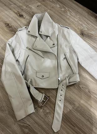 Косуха stradivarius