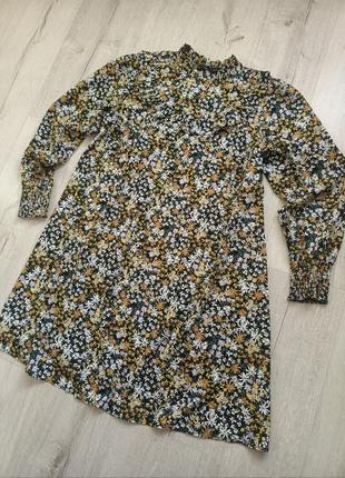 Красивое платье от него кроя в цветочный принт