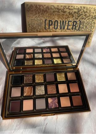 Палетка тіней huda beauty empowered eyeshadow palette3 фото