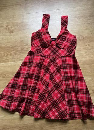 Платье boohoo сарафан клетка