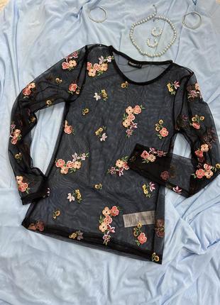 Блузка прозора з вишивкою