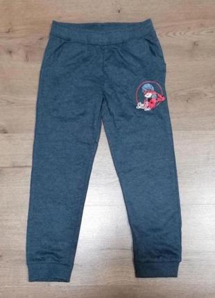 Спортивные штаны