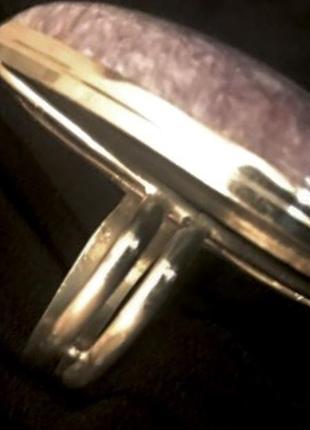 Величезний лепідоліт 2