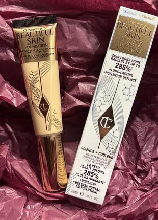 Увлажняющая тональная основа beautiful skin foundation charlotte tilbury