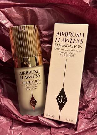 Тональный крем с матирующим эффектом charlotte tilbury airbrush flawless foundation
