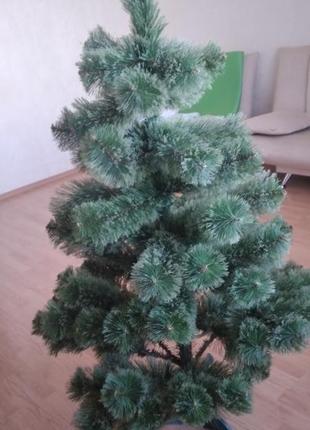 Ялинка штучна