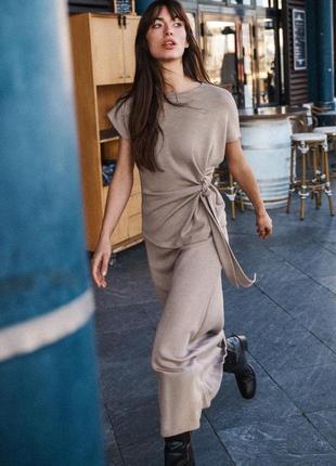Топ с узлом бежевый zara new