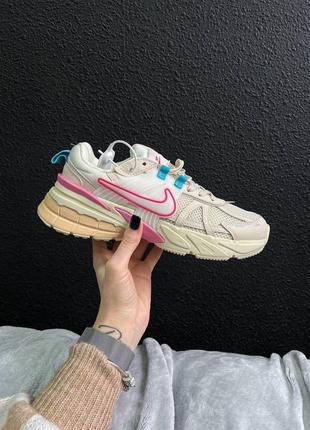V2k runtek beige pink blue женские кроссовки