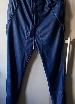 Штаны- джоггеры, спорт-шик, искусств. кожа/флис, франция (sixth june), синие,  (s/m)