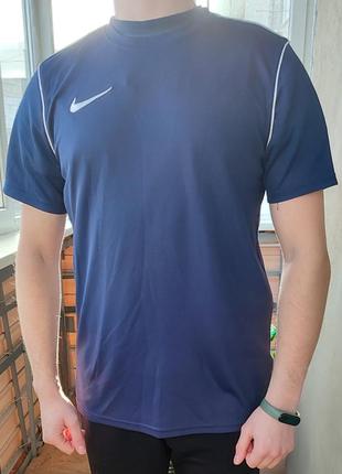 Мужская спортивная футболка nike dry fit