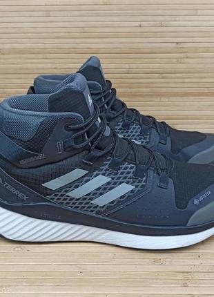 Треккинговые ботинки adidas terrex folgian hiker gore-tex размер 42 (26,5 см.)