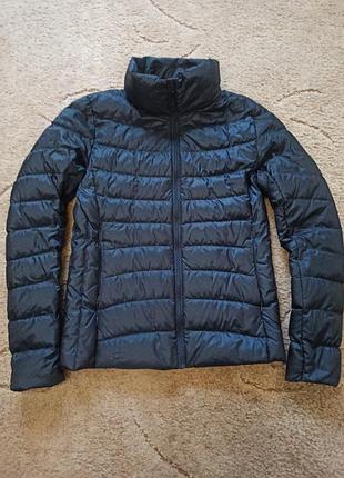 Жіноча пухова куртка uniqlo.