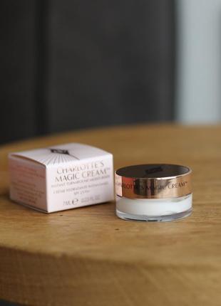 Зволожуючий крем для обличчя charlotte tilbury magic cream 7 мл