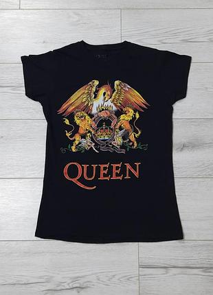Черная футболка queen