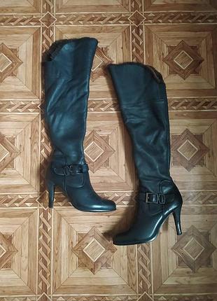 Ботфорди шкіряні , натуральне хутро 39 р.