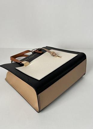 Кожаная сумка mini grind leather tote colorblock smoked almond marc jacobs2 фото