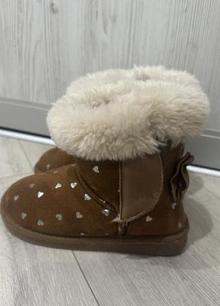 Зимние ботинки (угги)